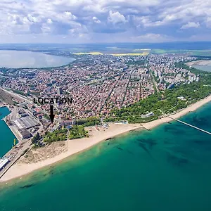 https://unique-location-apartment-with-parking.burgashotels.net